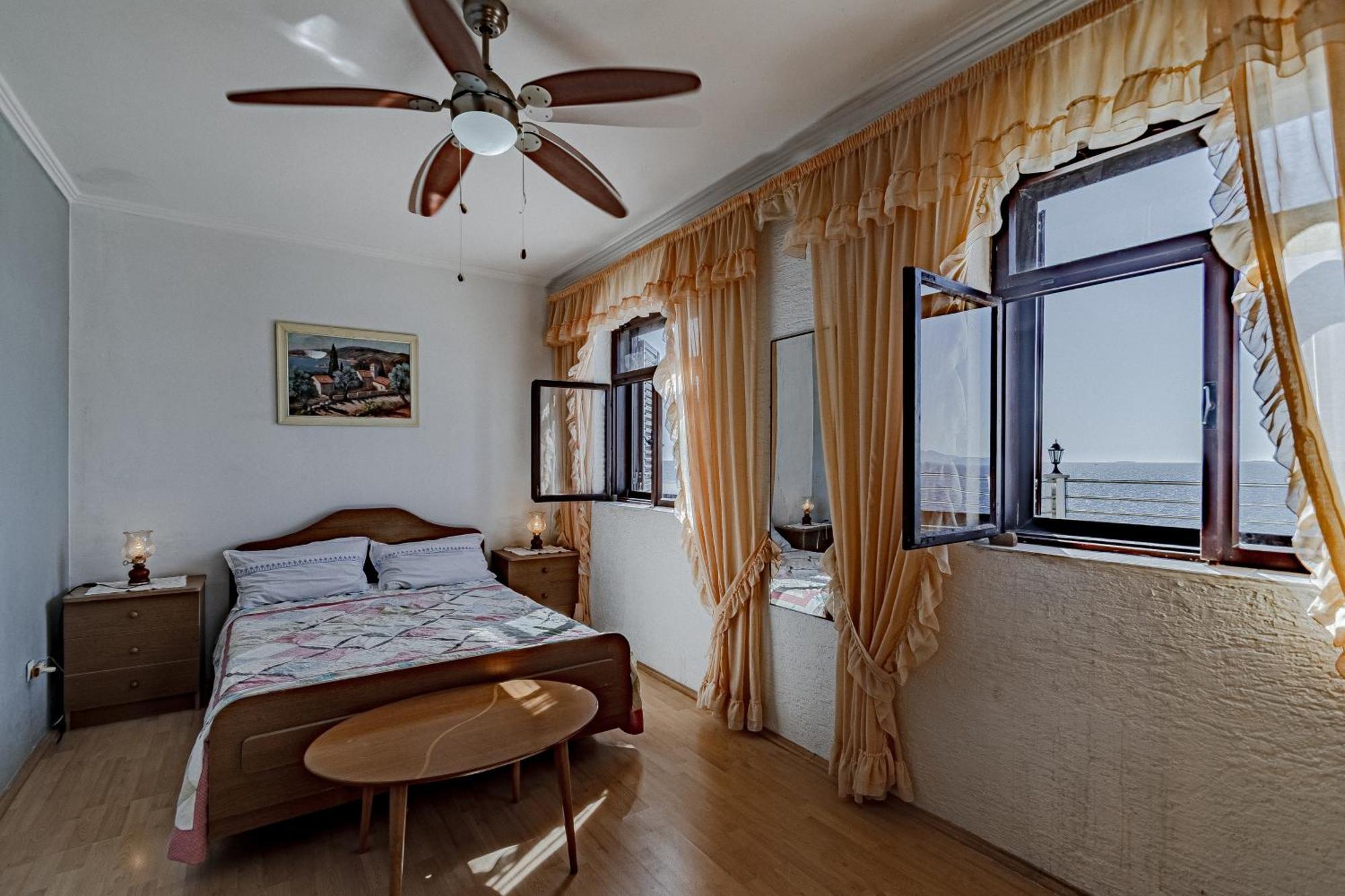 Family Friendly Apartments With A Swimming Pool Zavalatica, Korcula - 183 Экстерьер фото
