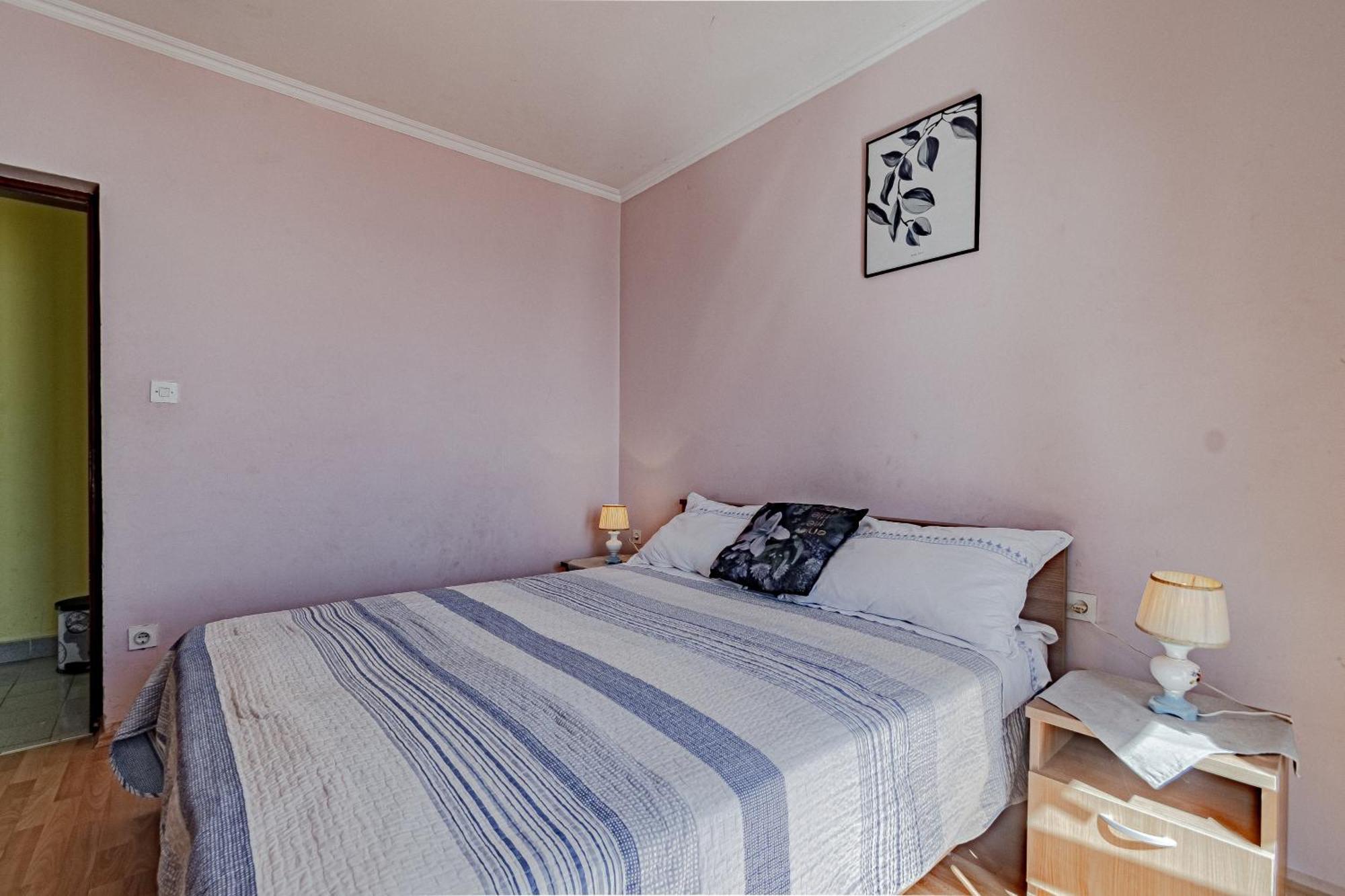 Family Friendly Apartments With A Swimming Pool Zavalatica, Korcula - 183 Номер фото