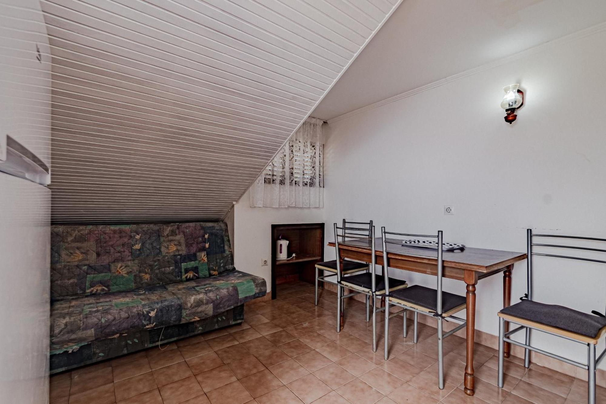 Family Friendly Apartments With A Swimming Pool Zavalatica, Korcula - 183 Номер фото