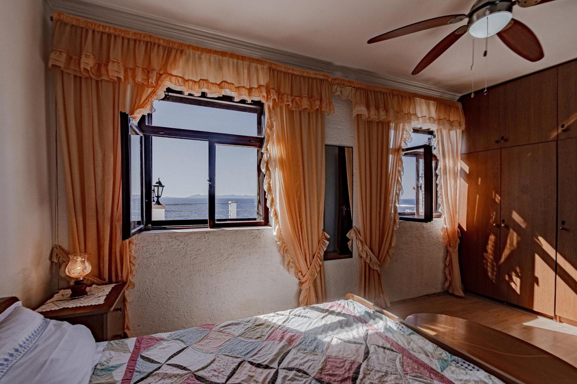 Family Friendly Apartments With A Swimming Pool Zavalatica, Korcula - 183 Номер фото