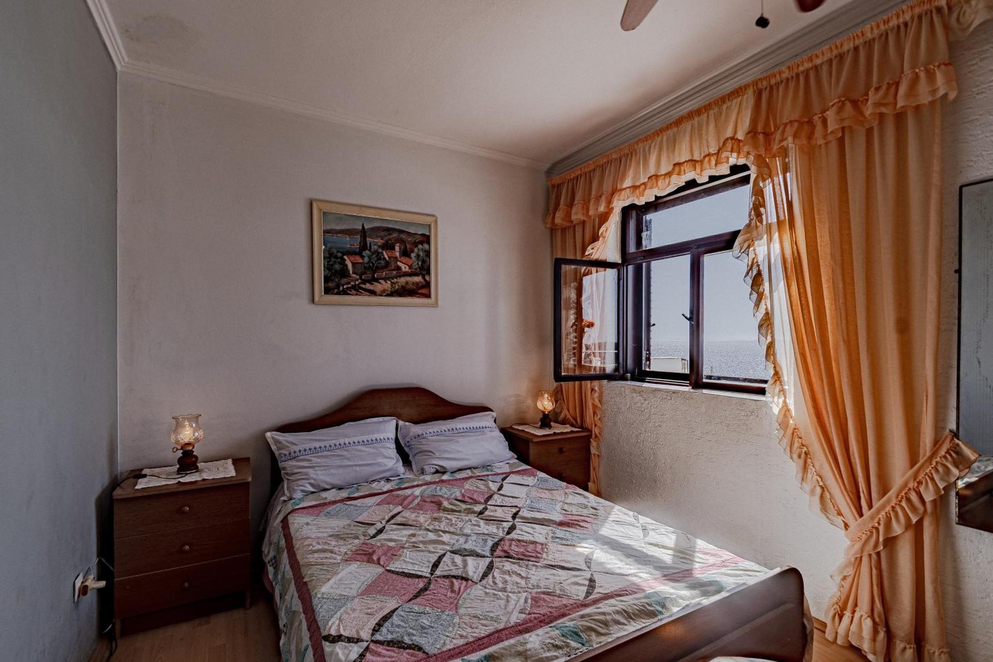 Family Friendly Apartments With A Swimming Pool Zavalatica, Korcula - 183 Номер фото