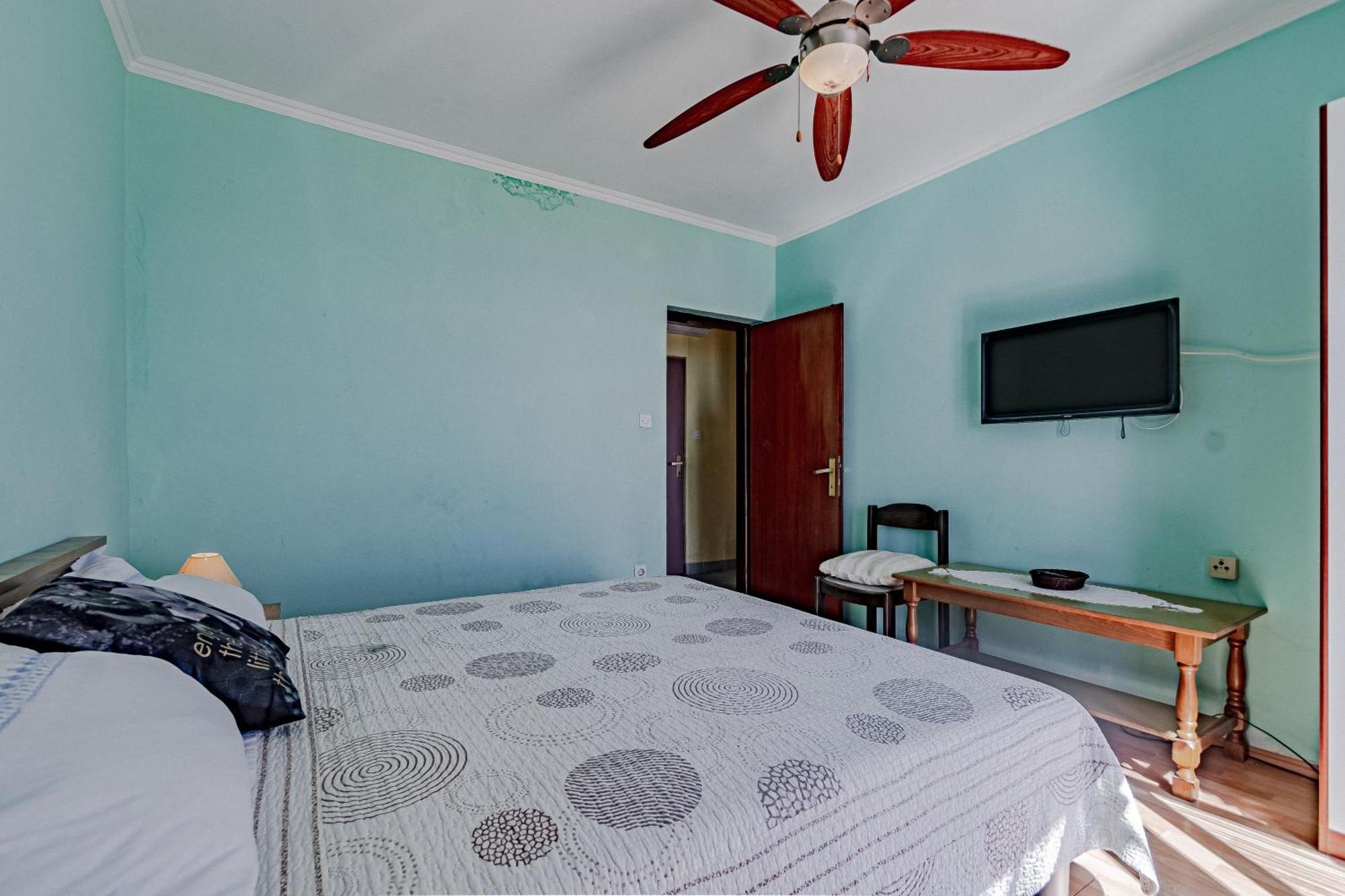 Family Friendly Apartments With A Swimming Pool Zavalatica, Korcula - 183 Номер фото