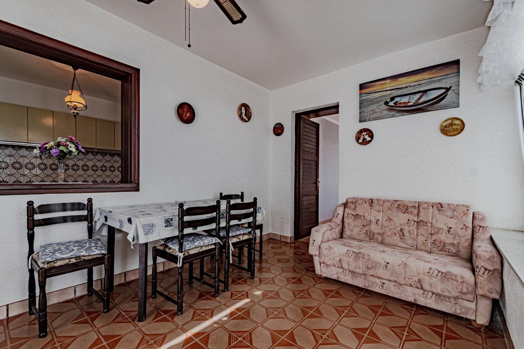 Family Friendly Apartments With A Swimming Pool Zavalatica, Korcula - 183 Номер фото